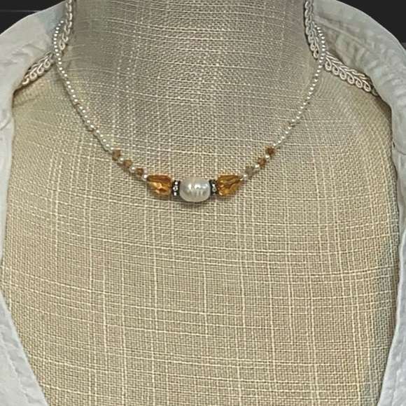 Freshwater Pearl & Crystal Necklace - Picture 3 of 6